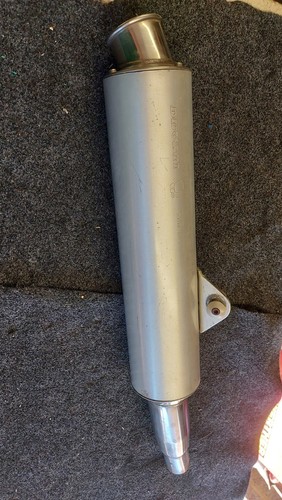 Ducati 900ss left - , hand